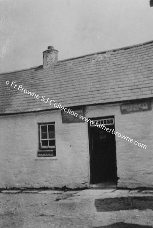 WHERE THE GAP OF DUNLOE BEGINS   KATE KEARNEYS COTTAGE